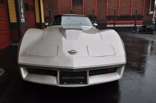 1982 Chevrolet Corvette 1982 Collector's Edition Org 5k Miles! Documented! - photo 10