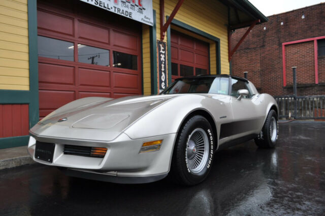 1982 Chevrolet Corvette 1982 Collector's Edition Org 5k Miles! Documented! - photo 6