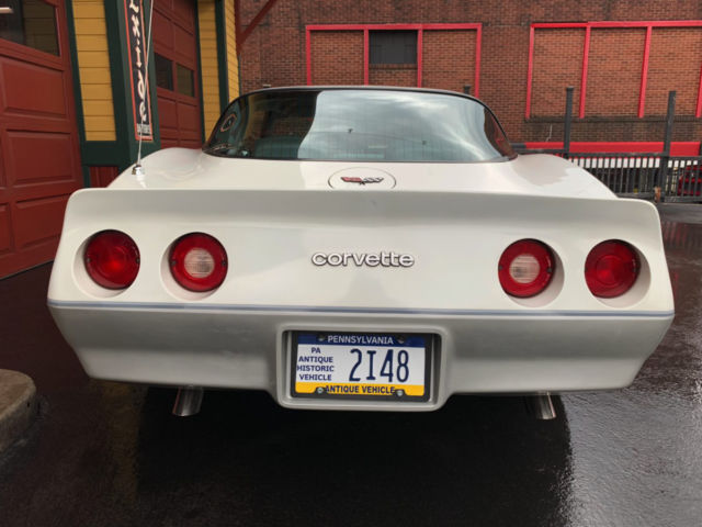 1982 Chevrolet Corvette 1982 Rare Color Combo 33k Org Miles Org Window Sti - photo 6