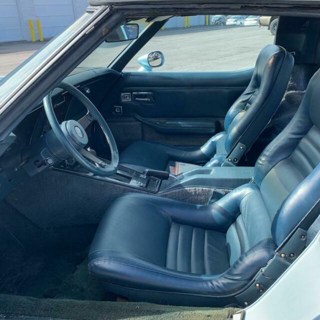 1982 Chevrolet Corvette - photo 12