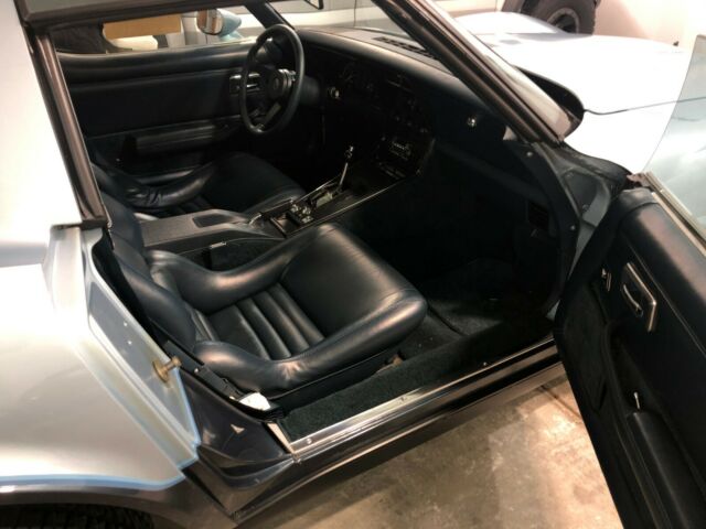 1982 Chevrolet Corvette - photo 11