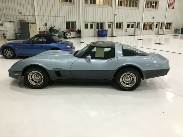 1982 Chevrolet Corvette - photo 2