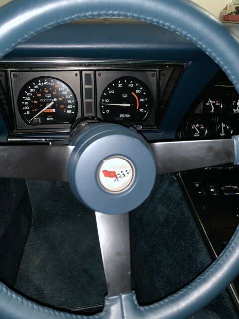 1982 Chevrolet Corvette - photo 3