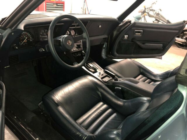 1982 Chevrolet Corvette - photo 9