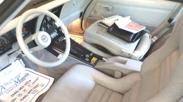 1982 Chevrolet Corvette - photo 2