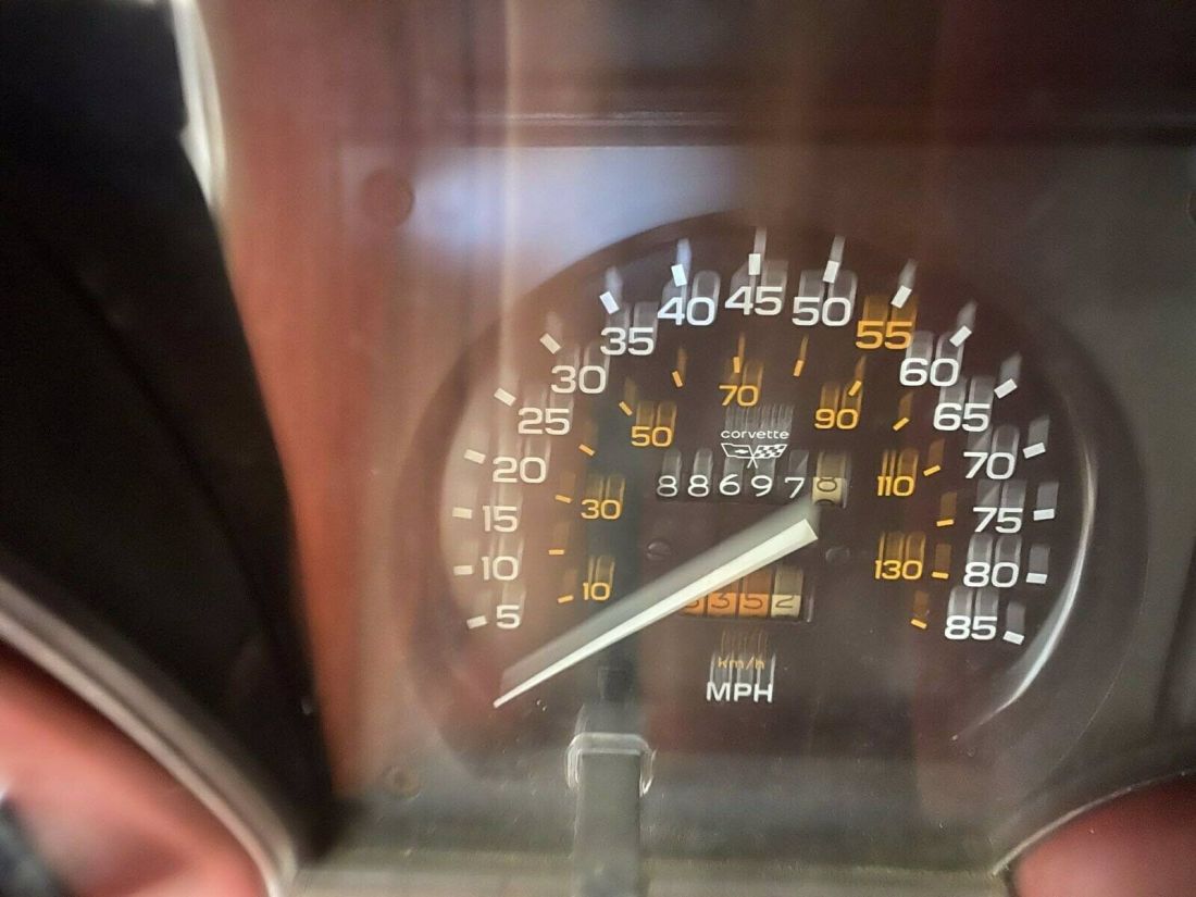 1982 Chevrolet Corvette - photo 10
