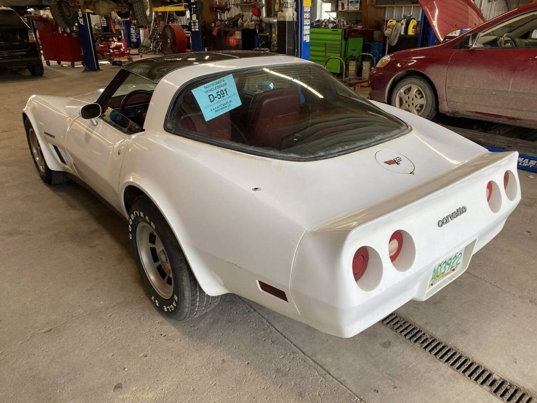 1982 Chevrolet Corvette - photo 6