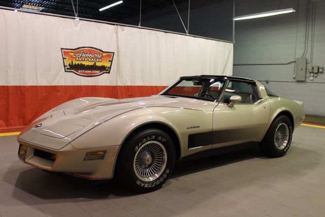 1982 Chevrolet Corvette 8,949 Miles collector edition bloomington gold cert. 1982 Chevrolet Corvette --