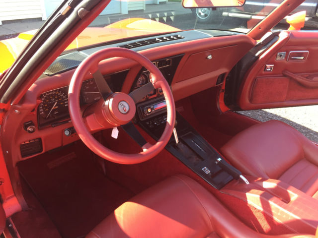 1982 Chevrolet Corvette - photo 10
