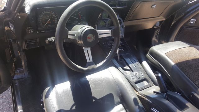 1982 Chevrolet Corvette Base Coupe 2-Door - photo 9