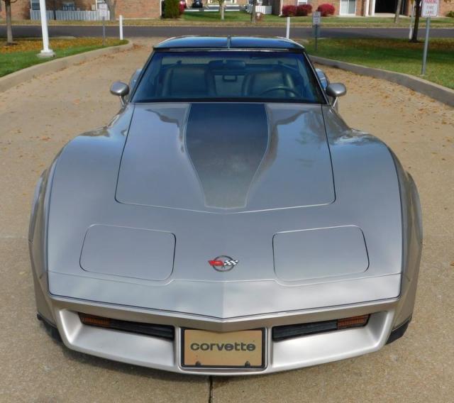 1982 Chevrolet Corvette COLLECTOR EDITION - photo 3