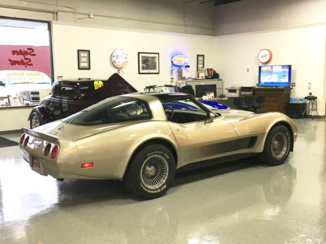 1982 Chevrolet Corvette COLLECTOR EDITION W/ 38K MILES - photo 6