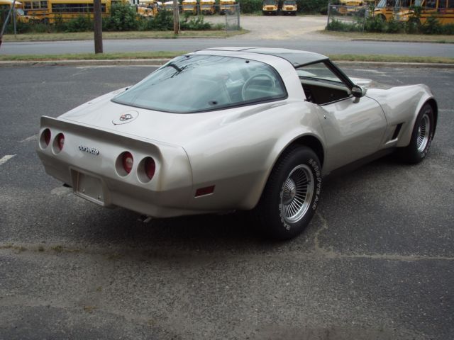 1982 Chevrolet Corvette Collector Edition - photo 9