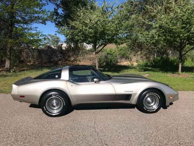 1982 Chevrolet Corvette Collector Edition - photo 12