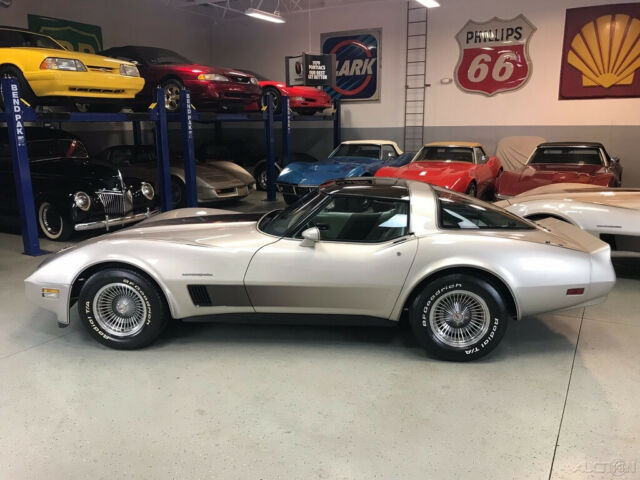 1982 Chevrolet Corvette Collector Edition - photo 7