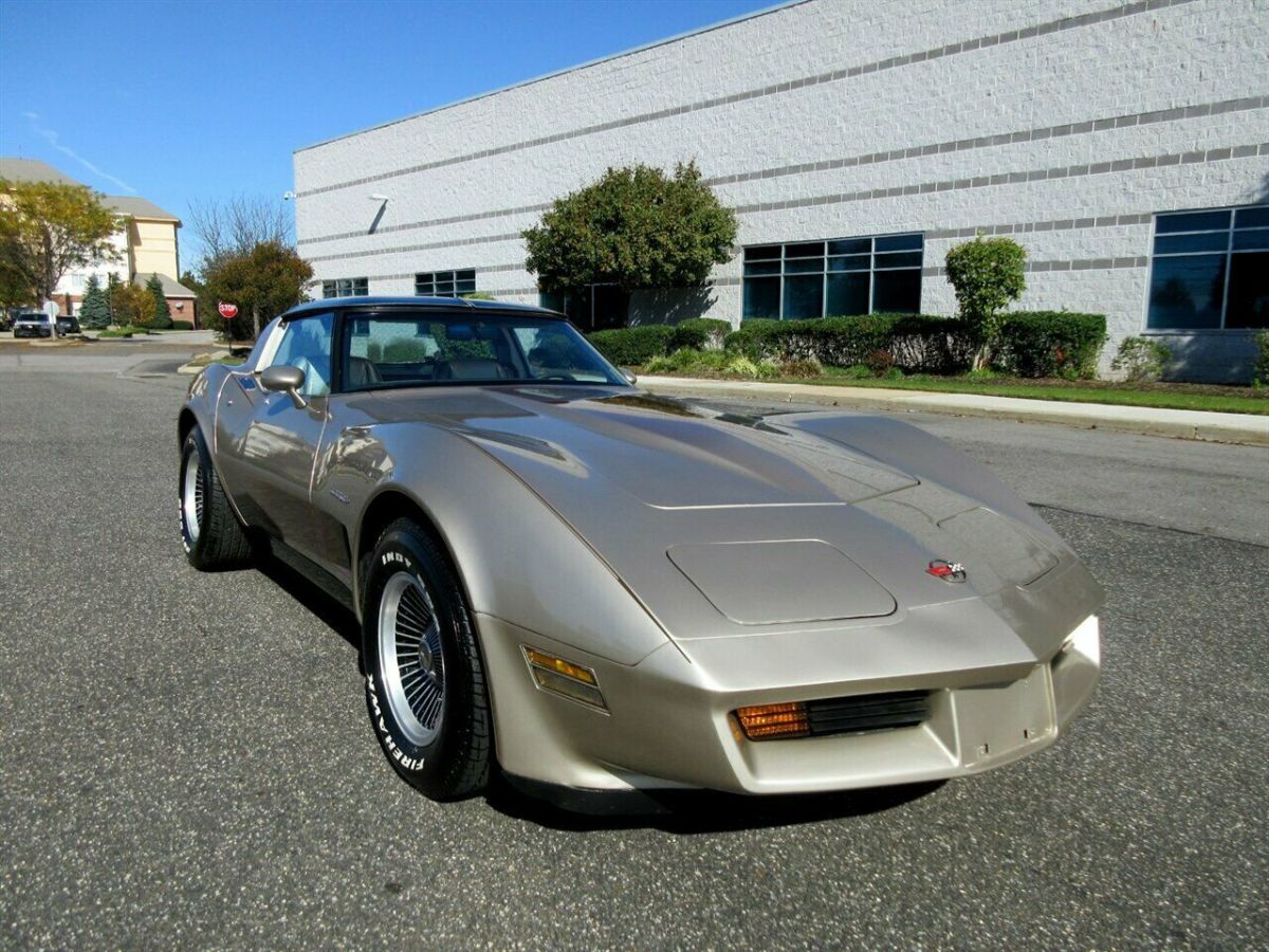 1982 Chevrolet Corvette Collector Edition - photo 6