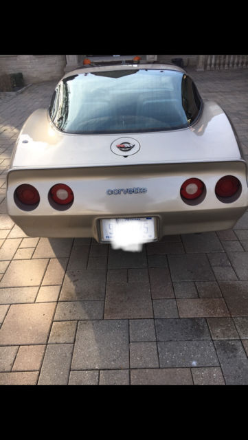 1982 Chevrolet Corvette Collector Edition - photo 2