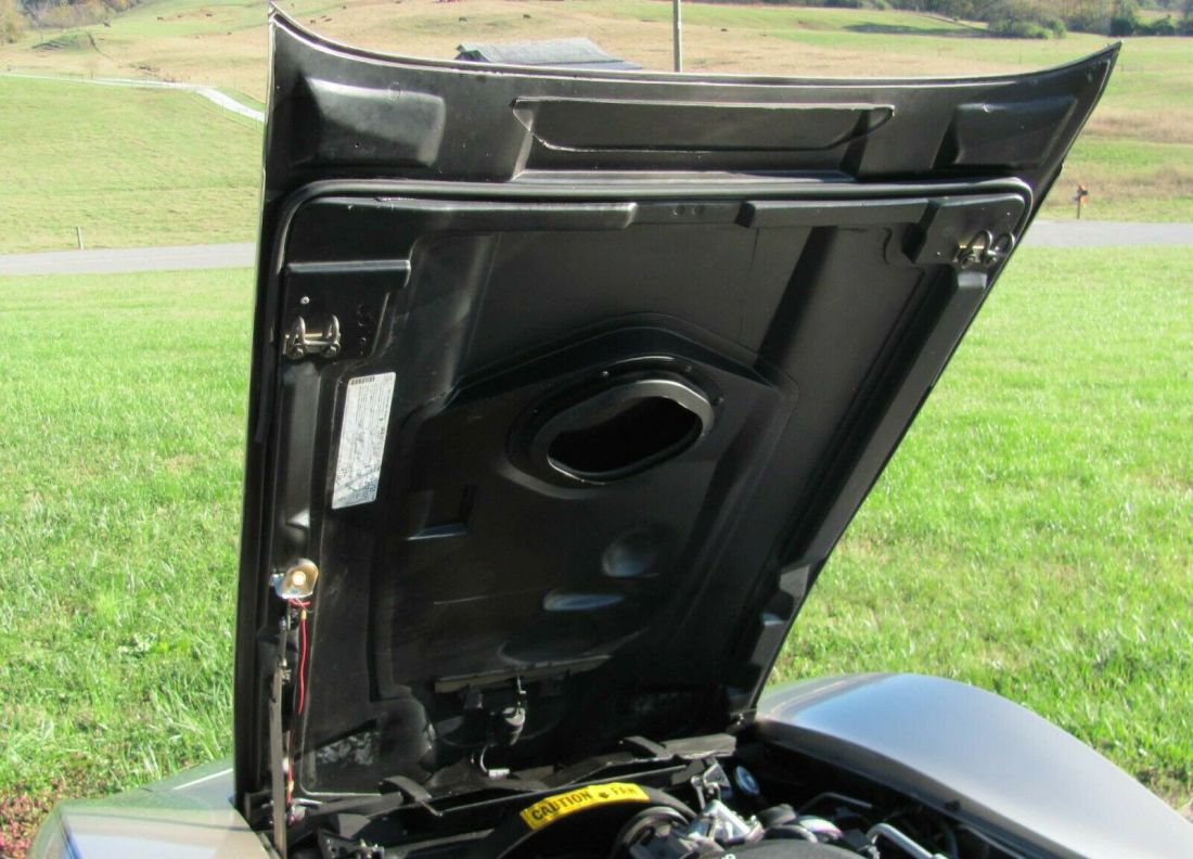 1982 Chevrolet Corvette Collector edition - photo 12