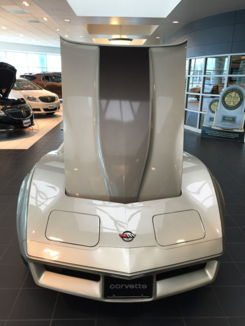 1982 Chevrolet Corvette - photo 3