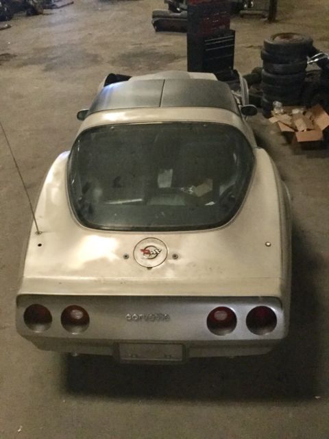 1982 Chevrolet Corvette COLLECTORS EDITION - photo 3