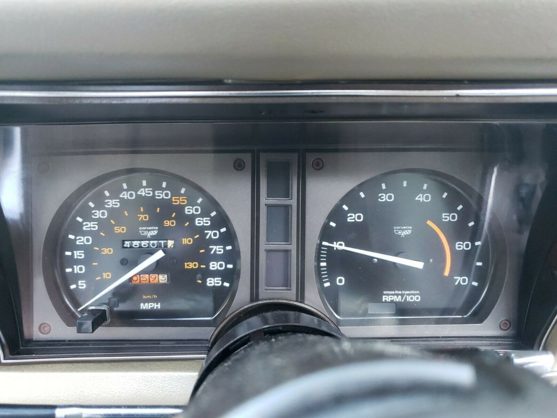 1982 Chevrolet Corvette - photo 9