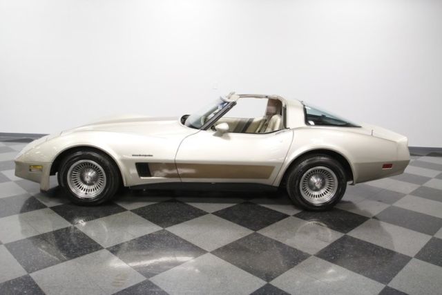 1982 Chevrolet Corvette Collectors Edition - photo 3
