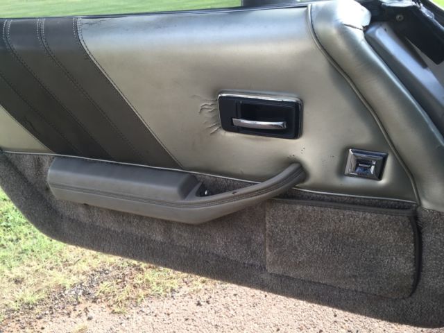 1982 Chevrolet Corvette - photo 13