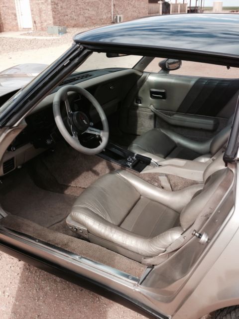 1982 Chevrolet Corvette - photo 12