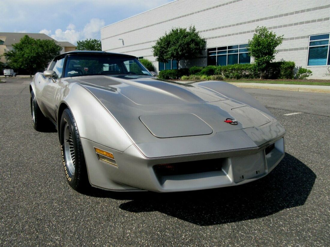 1982 Chevrolet Corvette Collector Edition - photo 4