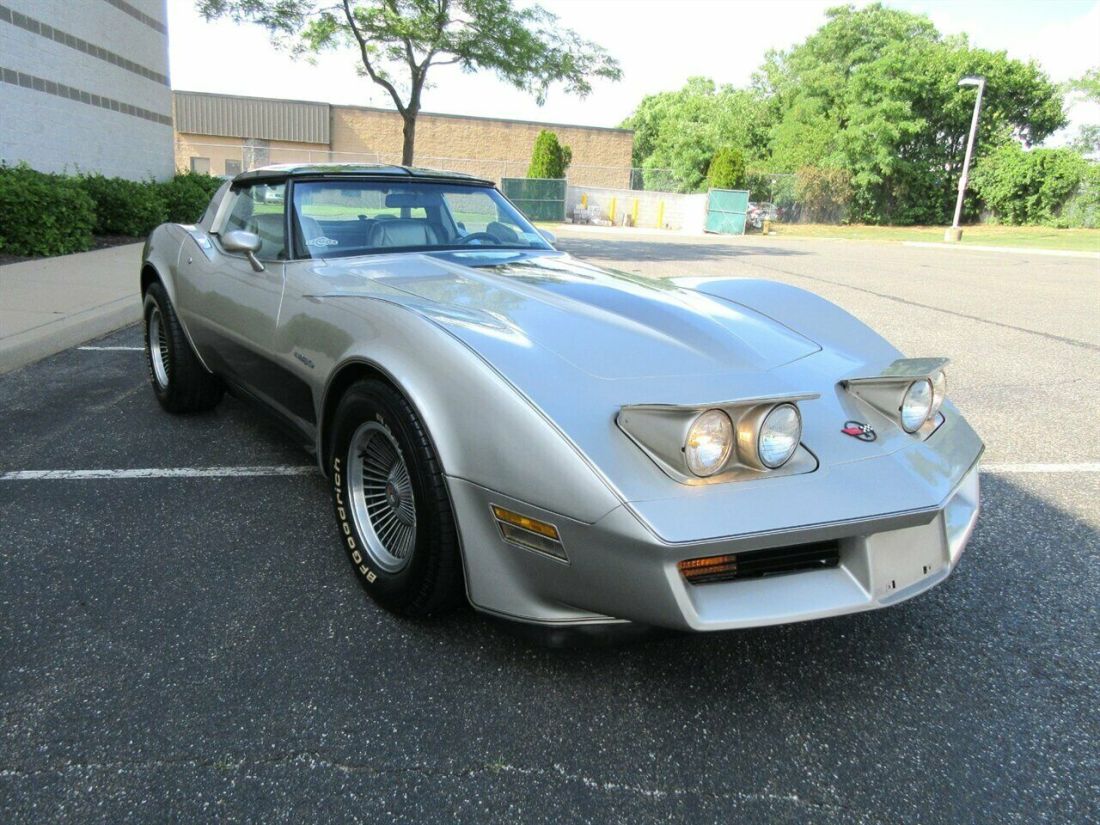 1982 Chevrolet Corvette Collector Edition - photo 8