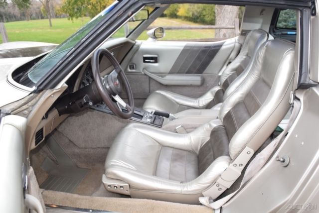 1982 Chevrolet Corvette 1982 Chevrolet Corvette Collectors Edition 45k Miles - photo 12