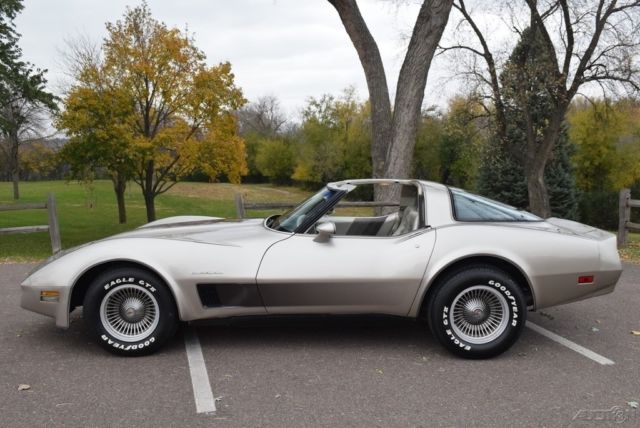 1982 Chevrolet Corvette 1982 Chevrolet Corvette Collectors Edition 45k Miles - photo 5