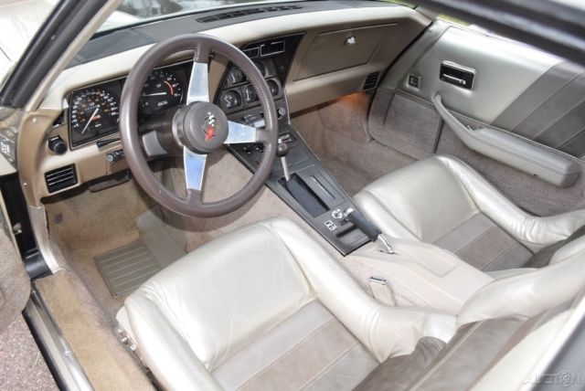 1982 Chevrolet Corvette 1982 Chevrolet Corvette Collectors Edition 45k Miles - photo 7