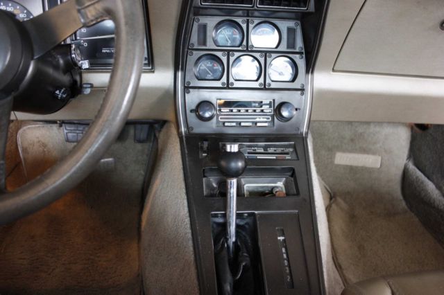1982 Chevrolet Corvette Collectors Edition - photo 5