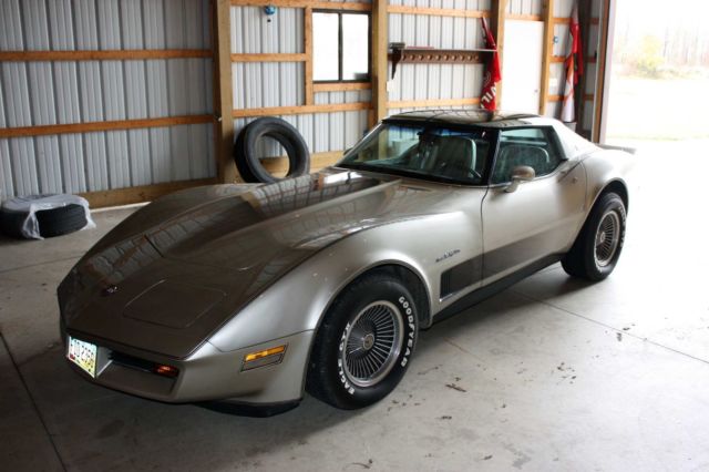 1982 Chevrolet Corvette Collectors Edition - photo 7