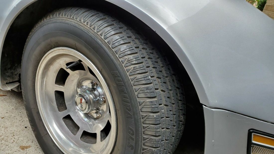 1982 Chevrolet Corvette - photo 7