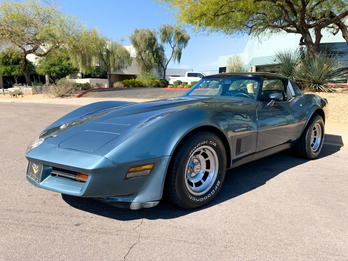 1982 Chevrolet Corvette Coupe - photo 2