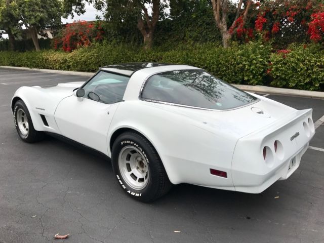 1982 Chevrolet Corvette - photo 3