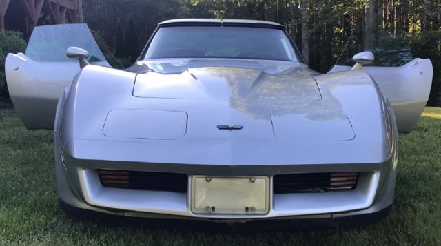 1982 Chevrolet Corvette - photo 12