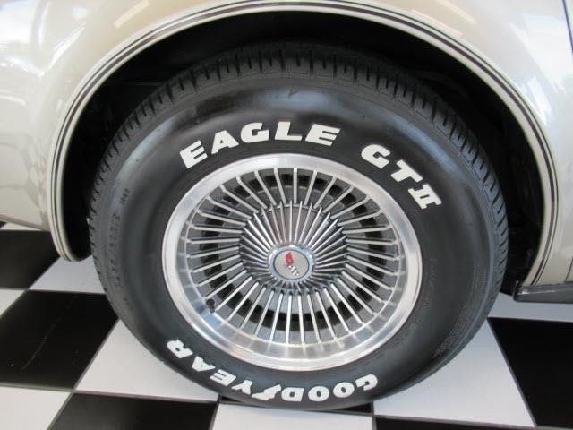 1982 Chevrolet Corvette Hatchback - photo 6