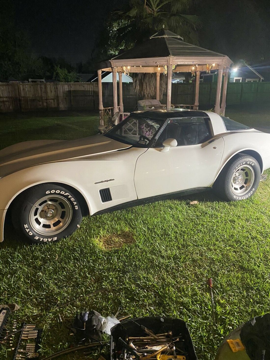 1982 Chevrolet Corvette Hatchback White RWD Automatic 1982 Chevrolet Corvette