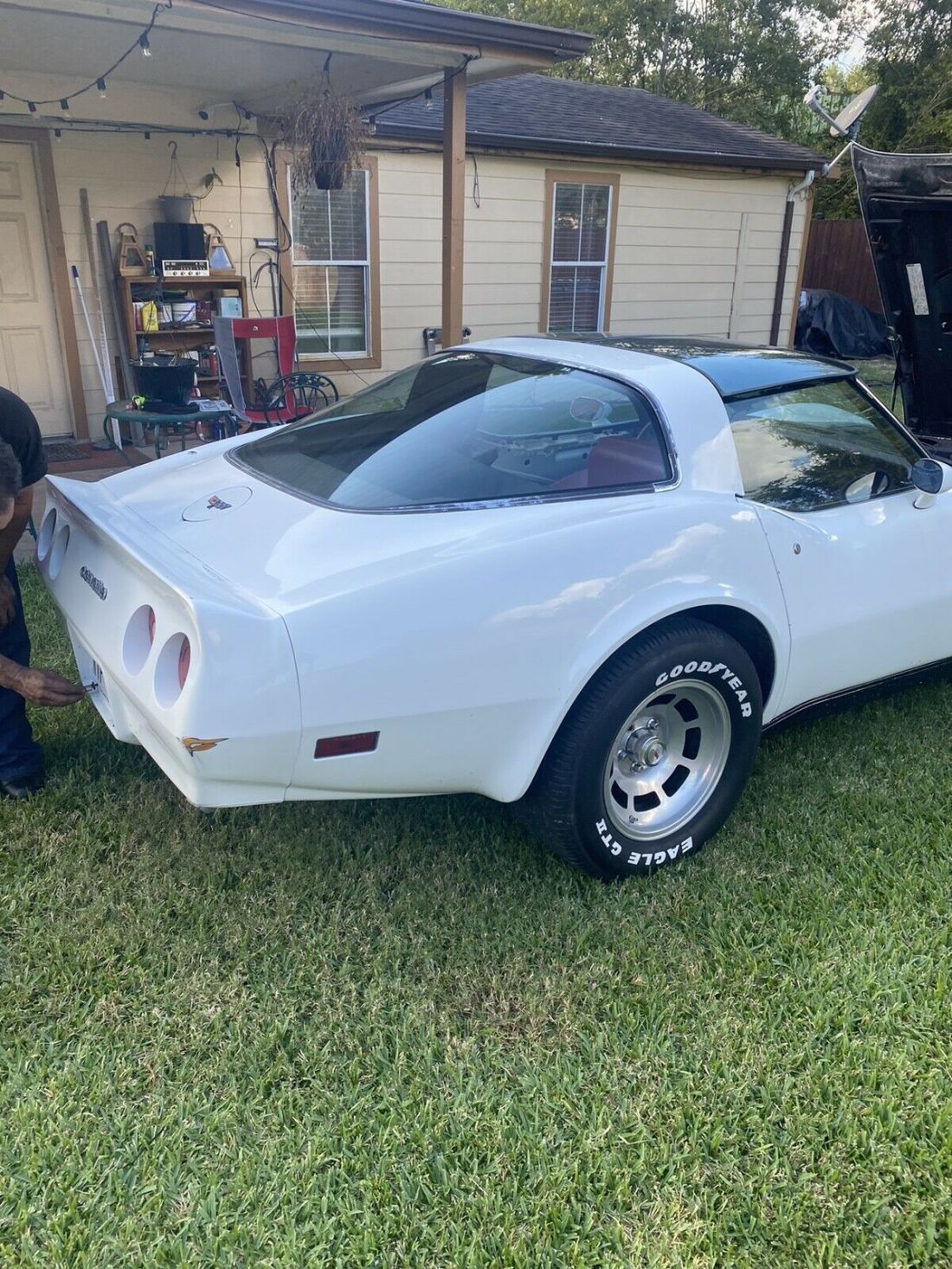 1982 Chevrolet Corvette - photo 3