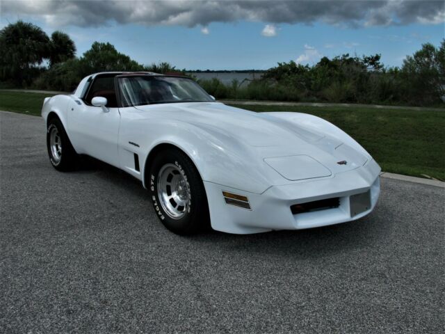 1982 Chevrolet Corvette - photo 9