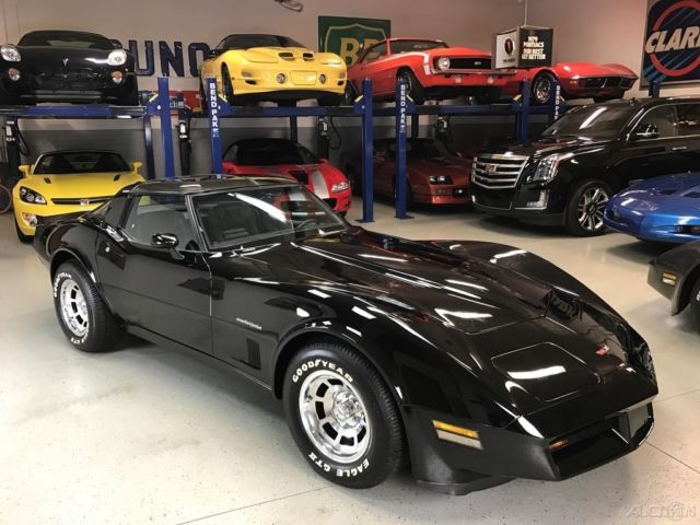 1982 Chevrolet Corvette - photo 11