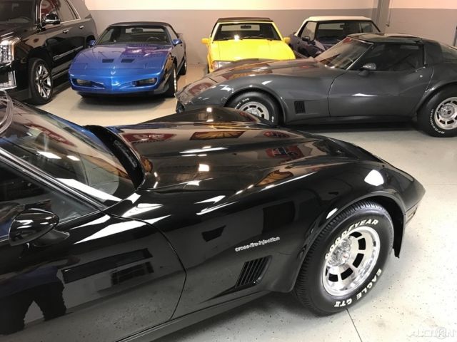 1982 Chevrolet Corvette - photo 12