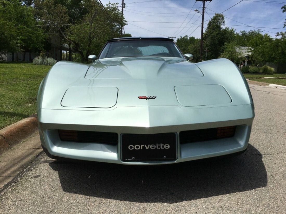 1982 Chevrolet Corvette - photo 13