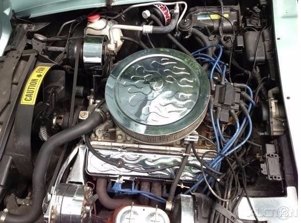 1982 Chevrolet Corvette Base Coupe 2-Door - photo 5