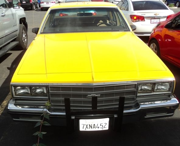 1982 Chevrolet Impala Sedan 5.0L V-8 automatic overdrive 1982 Chevrolet Impala