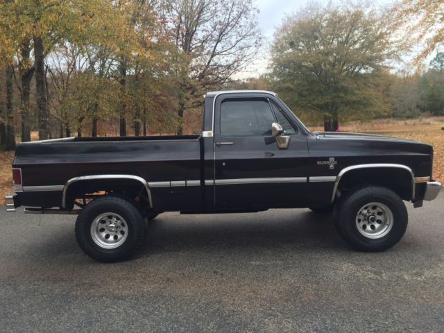 1982 Chevrolet C/K Pickup 1500 SILVERADO - photo 3