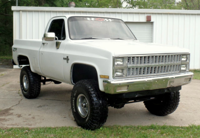 1982 CHEVY 4X4 TRUCK FRAME OFF 454 BIG BLOCK 35'S 6" LIFT NEW TIRES INTERIOR ETC 1982 Chevrolet C-10 82 CHEVY 4X4 454 SILVERADO K10 GMC K15 1500 TRUCK